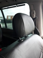 appui tete cuir espace 4 annee