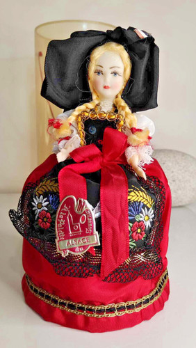 Ancienne jolie poupée - ancienne,