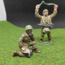 QUIRALU 2 soldats GI's américains parachutistes et radio drop zone WWII