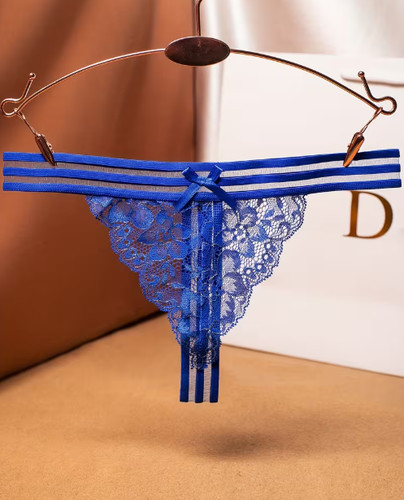 String dentelle bleue - string,
