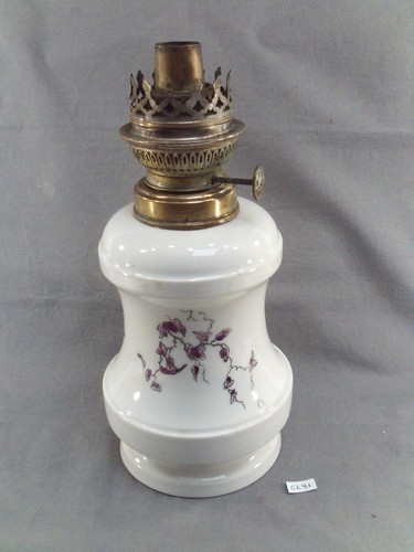 Ancienne lampe pétrole en - ancienne,