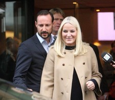 ZARA CAMEL COAT JACKET