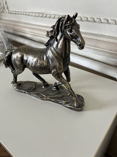 Sculpture cheval décorative