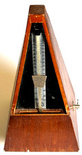 METRONOME MECANIQUE (Made in German Democratic Republic)