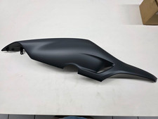 Carénage flanc de selle droit