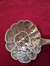 Christofle ANCIENNE CUILLERE SAUPOUDREUSE,   MODÈLE perle , METAL ARGENTE