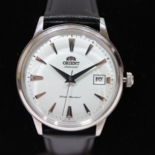 Montre-bracelet automatique blanche ORIENT SAC00005W0 pour hommes élégante mo...