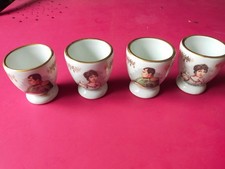 Coquetiers en porcelaine de