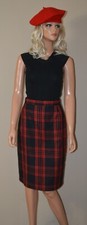 Jupe écossaise rouge et noire