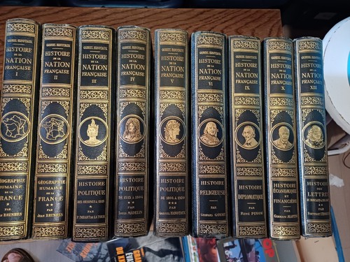 Lot livres histoire la - 11,
