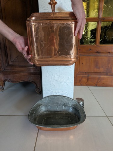 Ancienne fontaine murale - , en