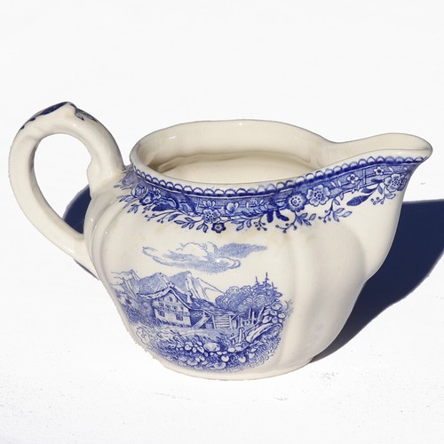 Petit crémier pot à lait - petit,