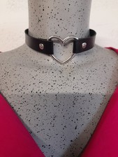 Collier PUNK boucle coeur