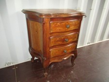 ANCIEN CHEVET GALBÉ EN BOIS ET MARQUETERIE DE STYLE LOUIS XV-N°1