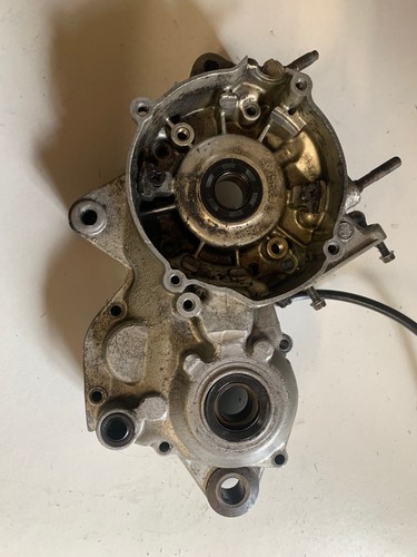 Carter moteur gauche - moteur,