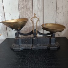 ancienne petite balance a