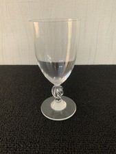 8 verres à vin rouge N°3 modèle Fréjus en cristal Lalique (prix à la pièce)