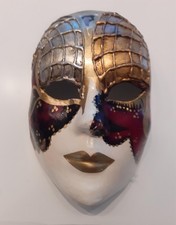 Beau masque vénitien papier