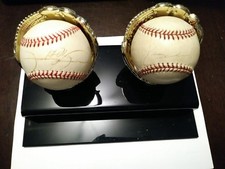 2 Autographed Baseballs. Sammy Sosa signed Baseball, Kerry Wood signed Baseball.