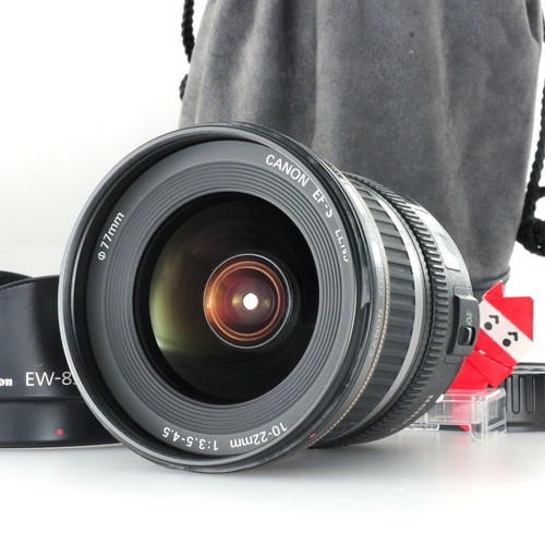Objectif zoom grand angle
