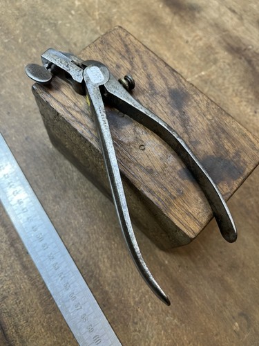 Pince avoyer outils anciens - pince, à