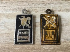 LOT DE 2 INSIGNES DES FORCES