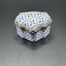 Petit Pilulier / Coffret en Porcelaine - Collection / Porcelain Art PA