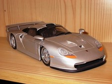 1/18 PORSCHE GT1 EVO STREET