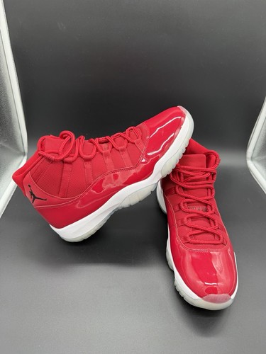 Nike air jordan retro - 11,