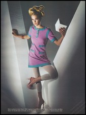 High Heels Valentino Magazine Print Ad Women Fashion Long Legs shoes  2007-1pg