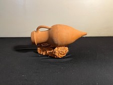 Amphore décorative en terre cuite – Narbonne, datée 1997