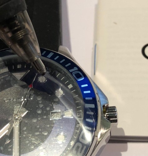 Caravelle quartz blue dial - caravelle,