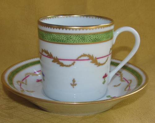 Tasse café sa sous - tasse,