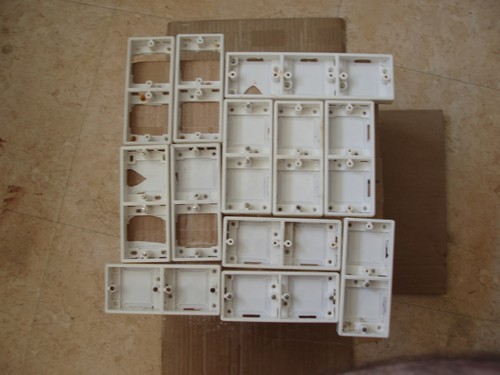Lot boitier mistral legrand - boitier,