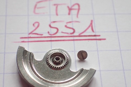 Eta 2551 masse oscillante - :,