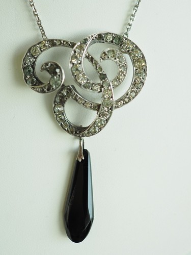 Collier pendentif ancien - collier,