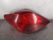 Feu arriere principal gauche