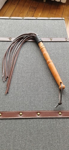 Martinet neuf cuir - , &