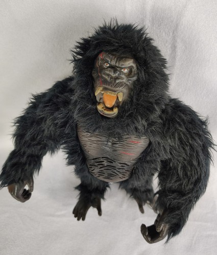 2005 roaring king kong plush - roaring,