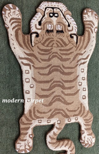 Tapis tigre tibétain fait