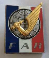 Insigne militaire pucelle