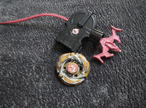 Toupie beyblade métal masters - beyblade,