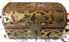 Ancien unique coffre bois