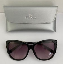 Lunette soleil neuve - de,