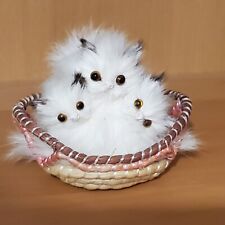 Figurine Chat : 3 Chats Angora dans panier en osier - poils de lapin Vintage 8cm