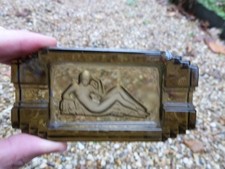 Cendrier baby foot femme allongée nue Art Déco type Lalique