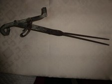 Ancien support de canne à pêche à planter en fer vintage