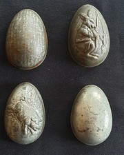 Anciens moules chocolat - À,