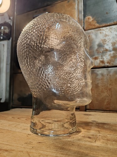 Tête chapeau marotte en - tête,
