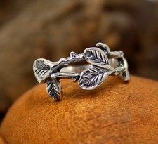 Bague bande feuille d'argent